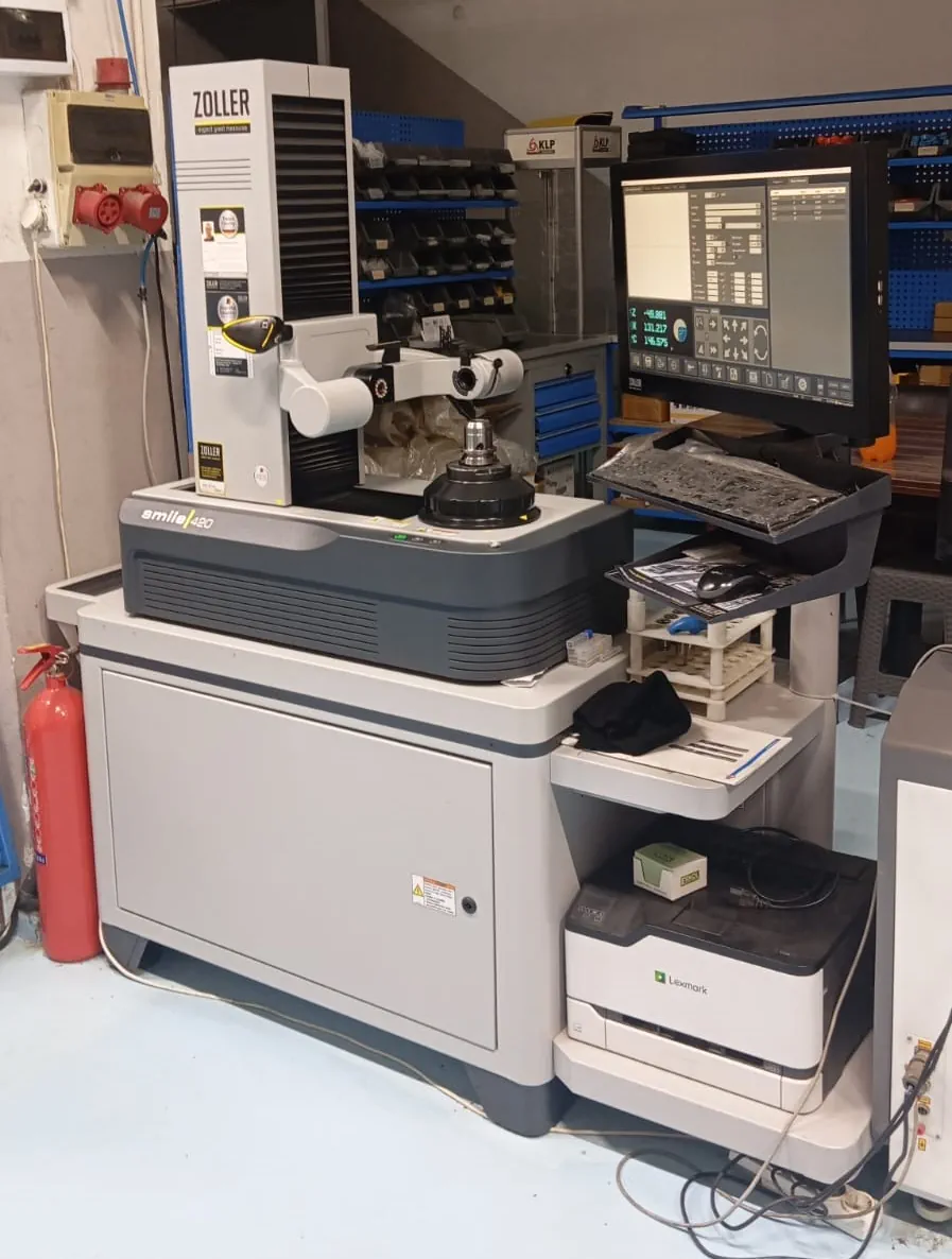 Image gallery marquee